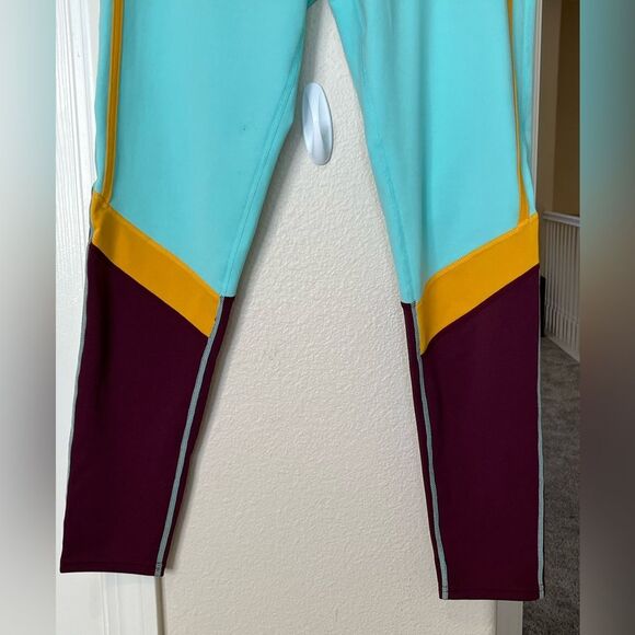 NWT Kimberly C Tri-Color Performance Sheer Panel Leggings Size L #284 - Picture 4 of 11